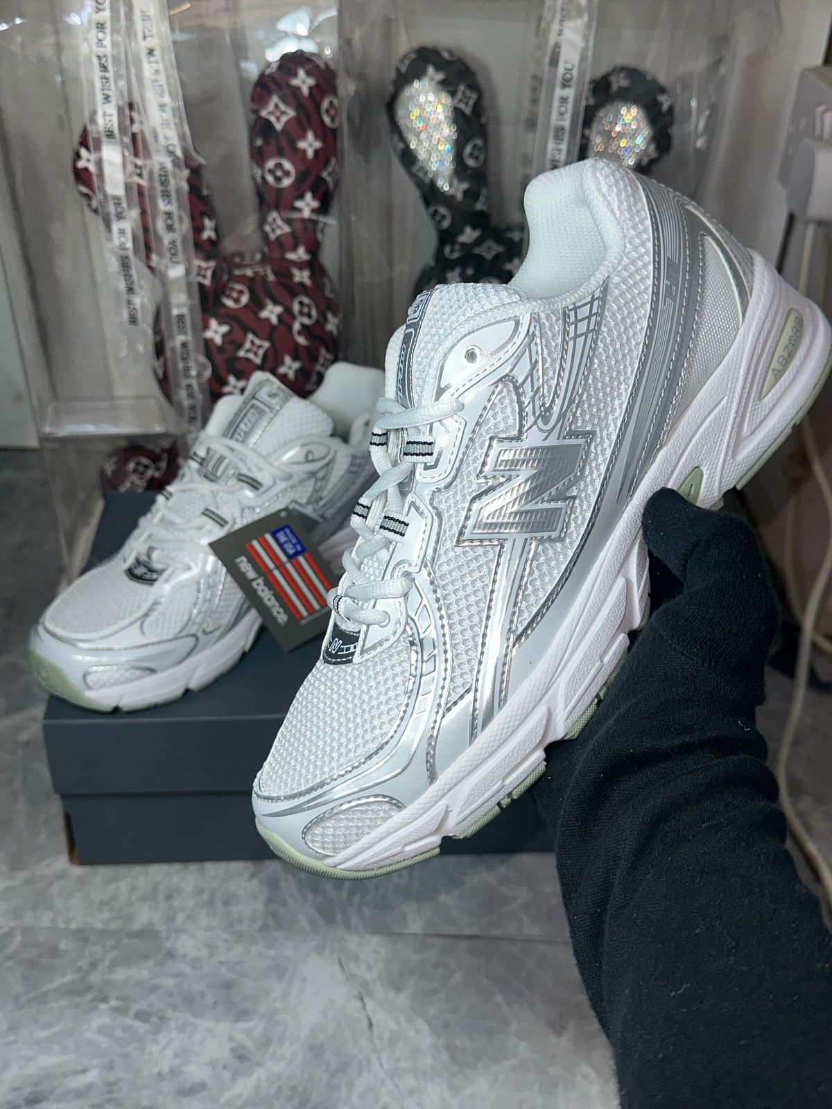 New Balance 740