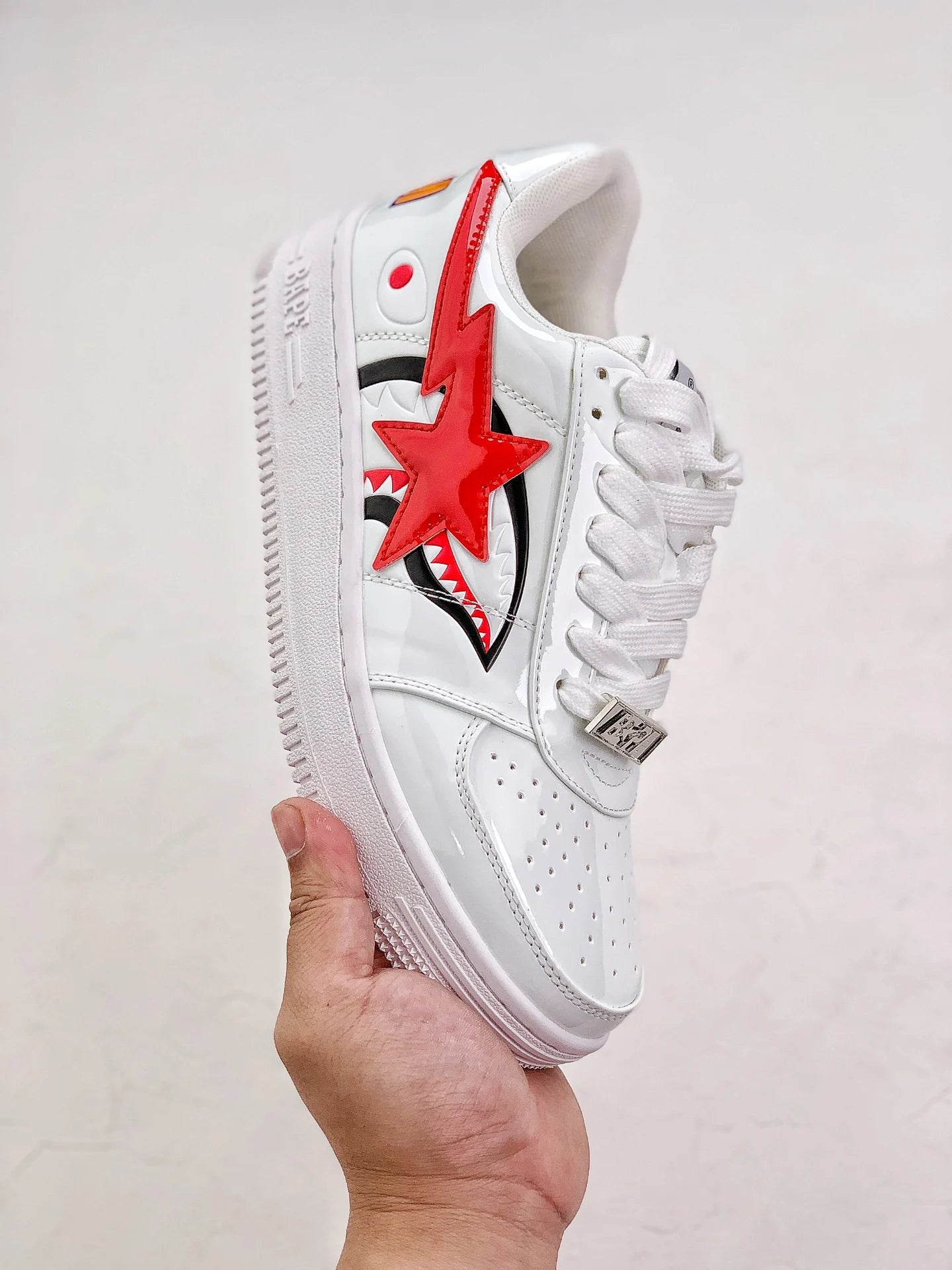 A BATHING APE BAPE STA LOW 'Shark White'