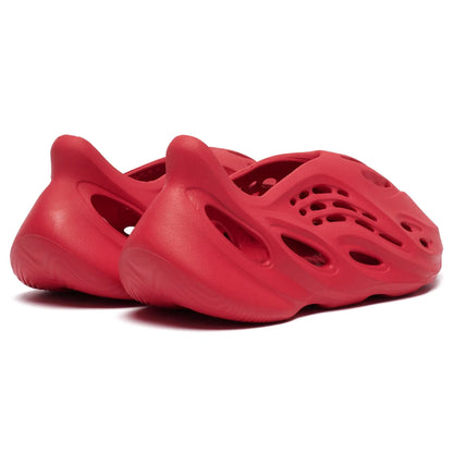 Yeezy Foam RNNR Vermillion