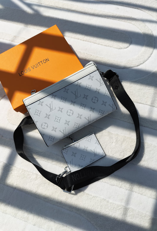 Lv Messenger