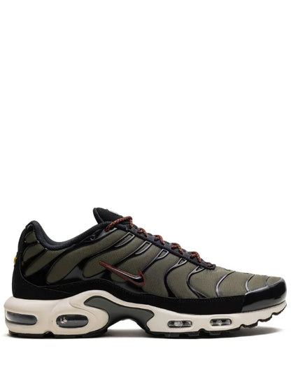 NIKE AIR MAX TN PLUS