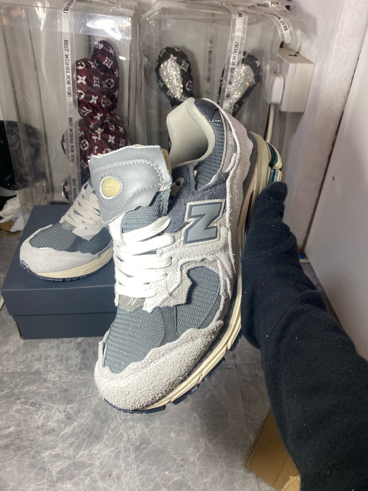 New Balance 2002R