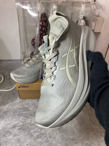 Asics Nimbus 27