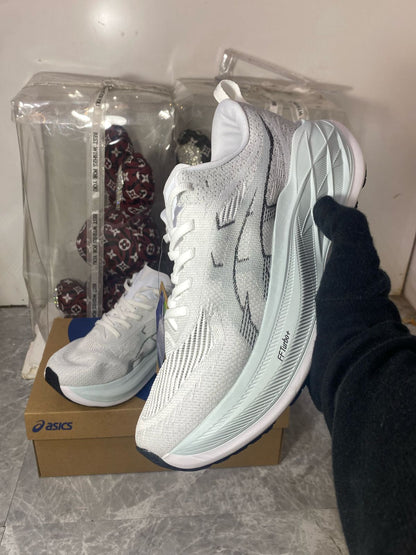 Asics Super Blast