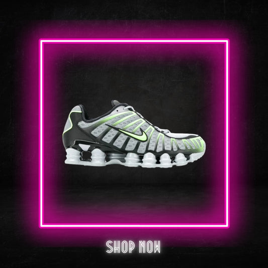NIKE SHOX