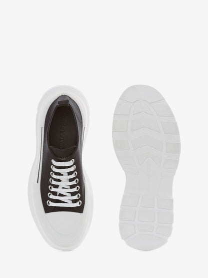 Alexander McQueens Tread Slick Lace Up in Black/white Womens