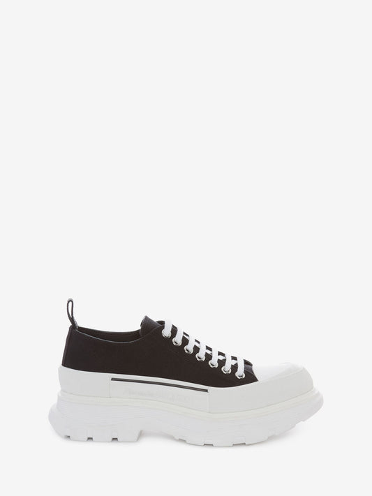 Alexander McQueens Tread Slick Lace Up in Black/white Womens