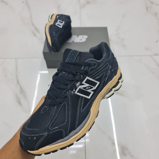 New Balance 1906R